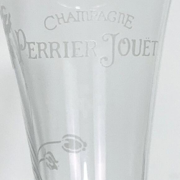 PERRIER JOUET (6) Champagne Flutes 9-3/4" White Floral Trumpet Etched VTG NIB - Picture 6 of 12